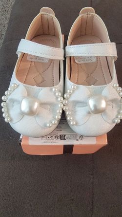 Girls Bow & Pearl Shoe 7.5