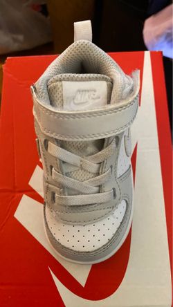 Pre-loved Nike’s toddler size 5