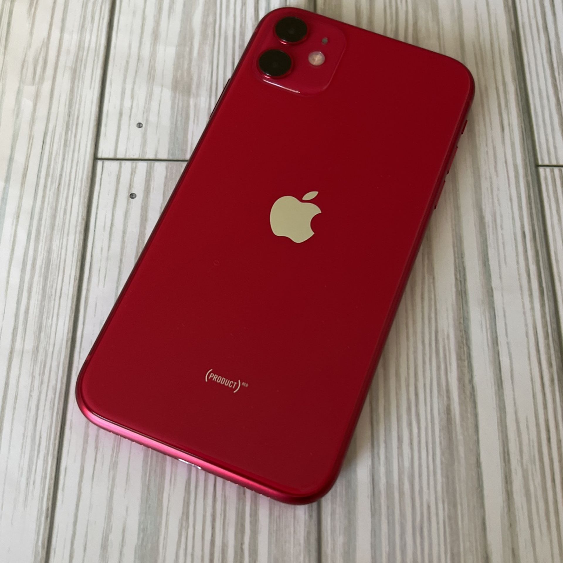 iPhone 11 Red (64GB)UNLOCKED /DESBLOQUEADO For All Carriers