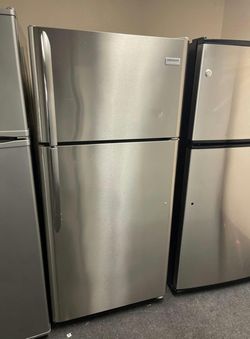 Frigidaire Top Mount Refrigerator Stainless Steel