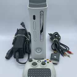 Xbox 360 (White) **Tested**