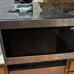 LG 2.0 cu. Ft Counter Top Microwave Oven
