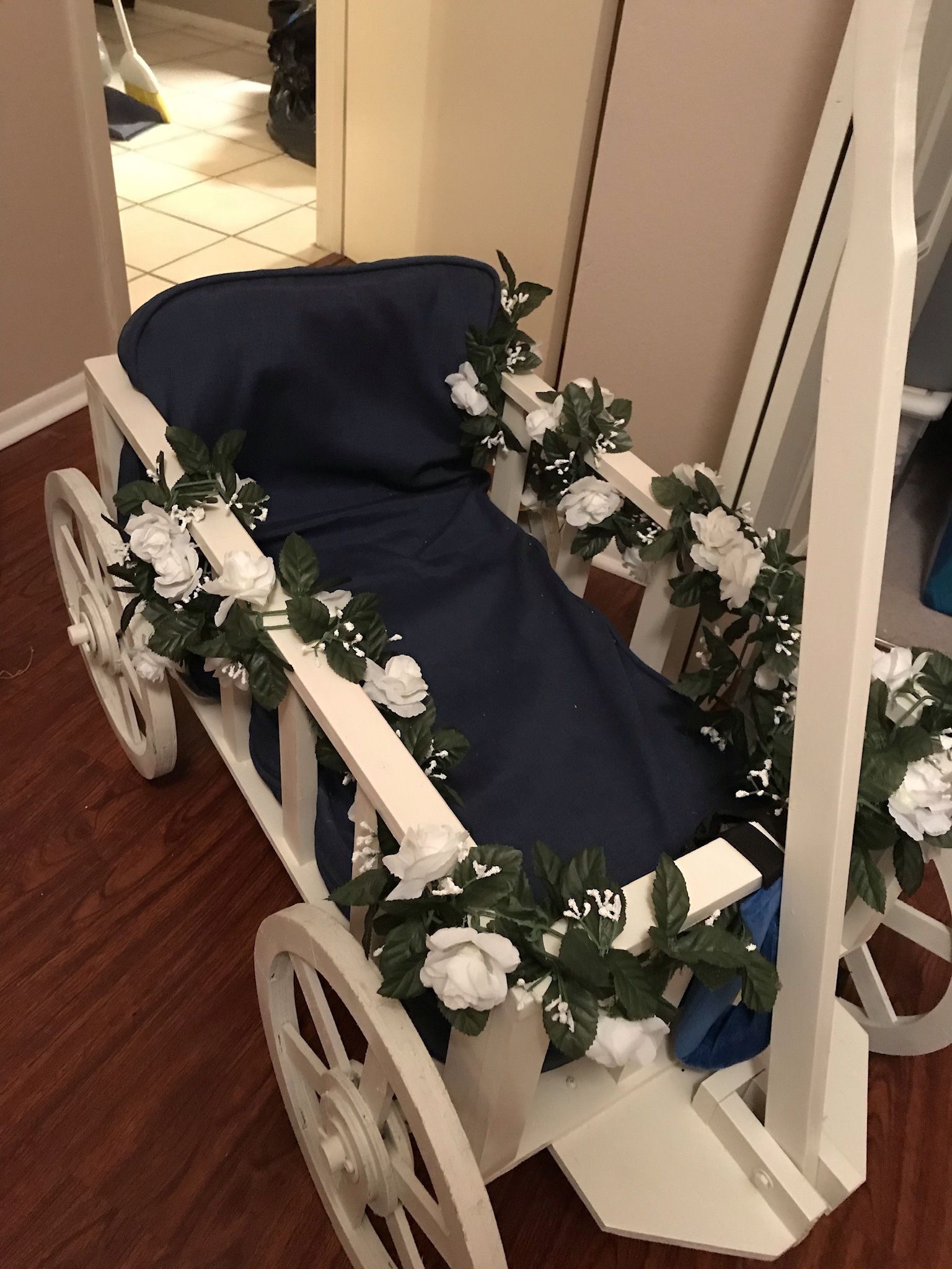 ABSOLUTELY Beautiful Wagon! For Wedding Or Baptism Day