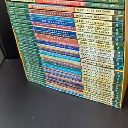 Mary Pope Osborne
"Magic Tree House" a Library of Books 1-28, (Paperback)