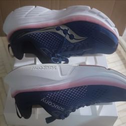 Saucony size 7.5 womems