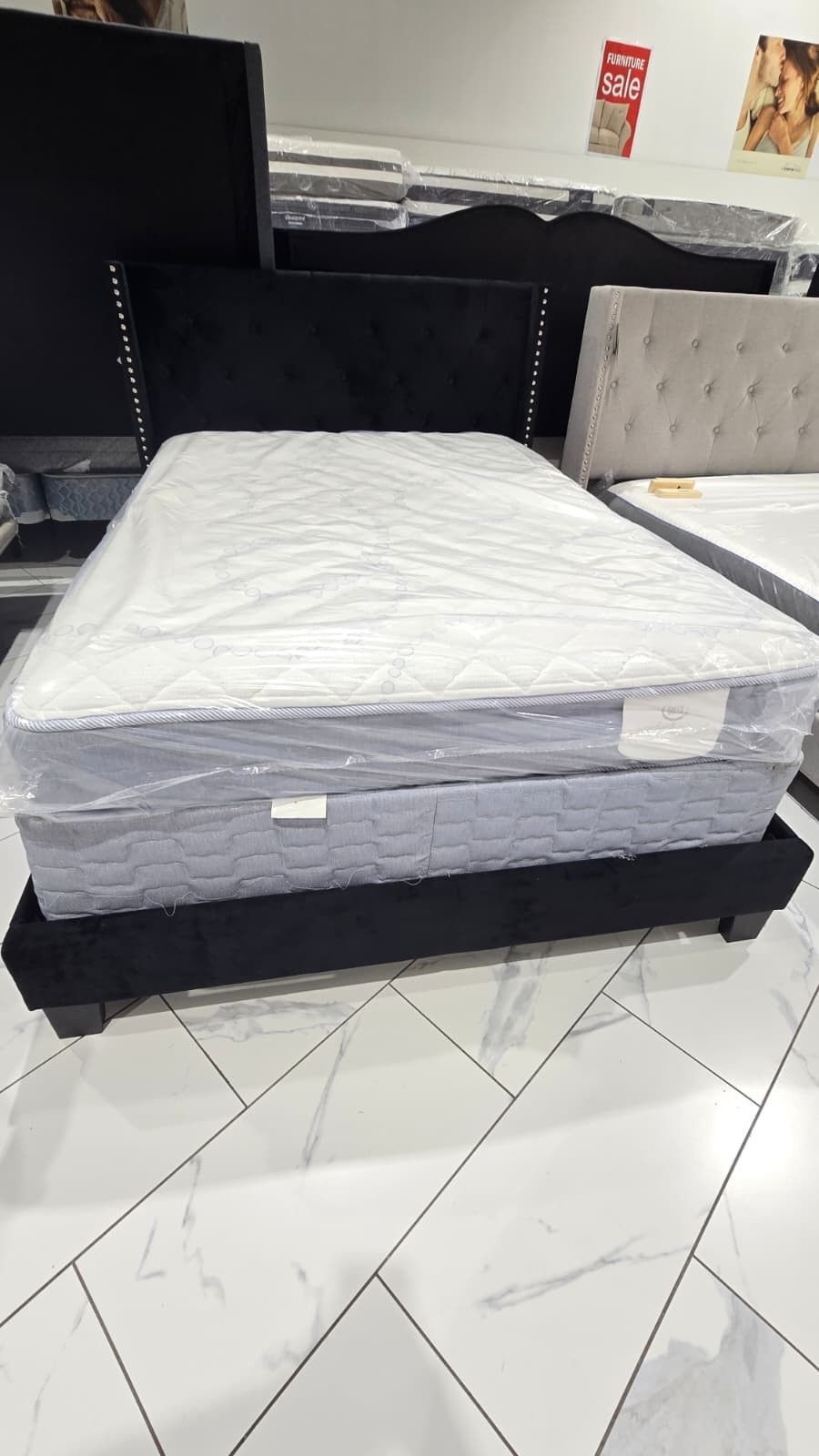 Full Sizes Bed With Mattress