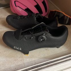 Cycling Shoes