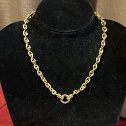 r Logo Brand Report Gold Tone Chain Link Necklace