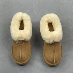 UGG Boots ( Any boot)