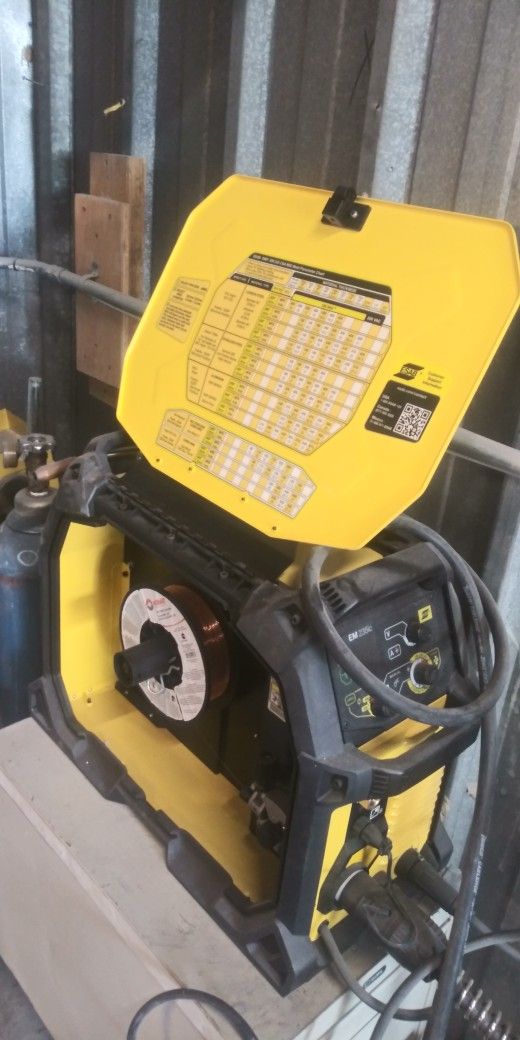 ESAB MIG WELDER