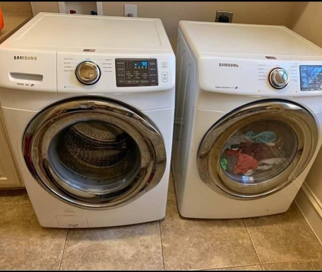 Basically brand new Samsung washer and electric dryer