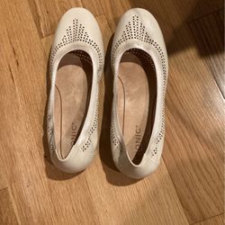 New Vionic Leather Ballet Flat,  9-Wide
