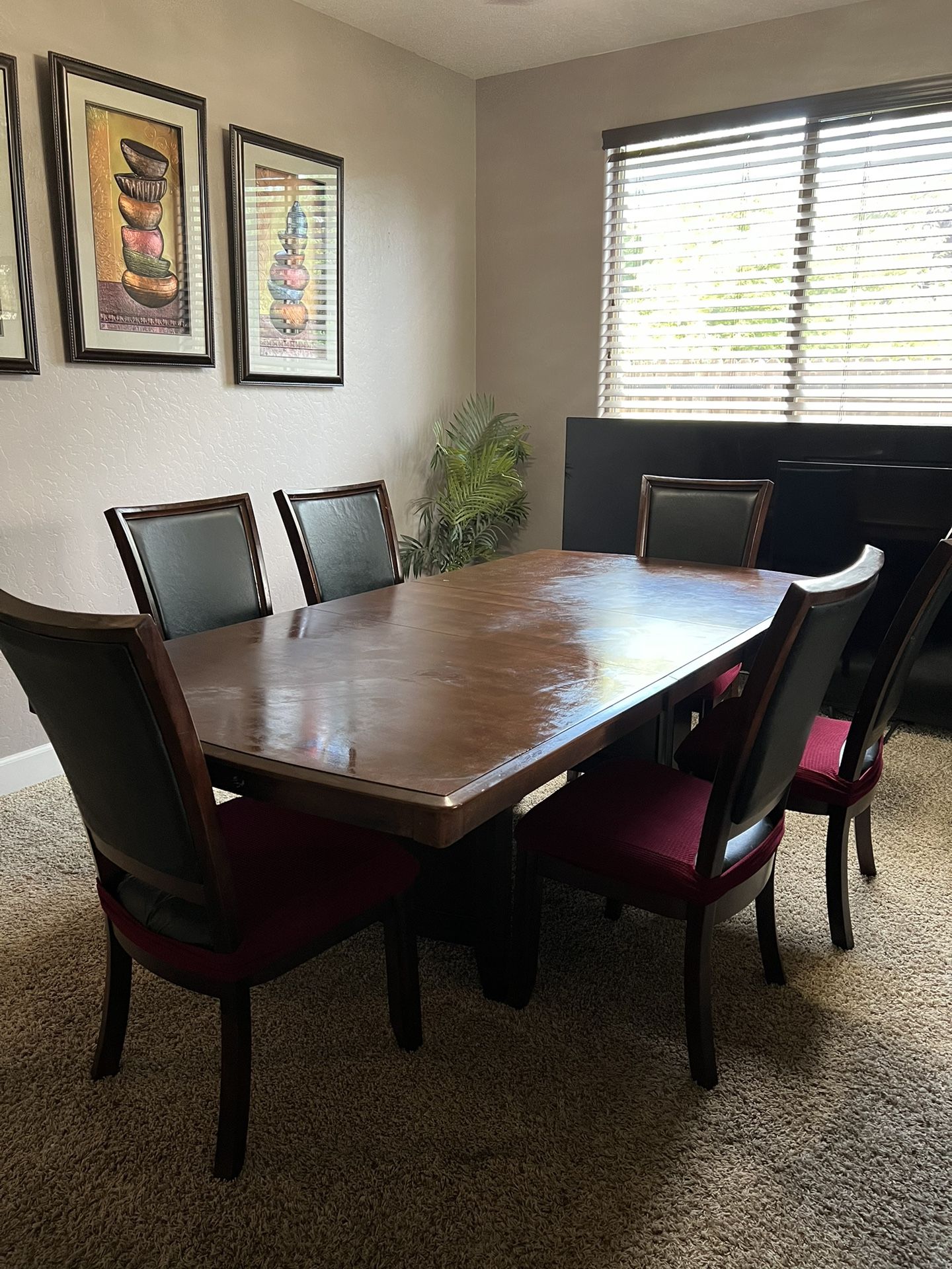 Dining Room Table And Chairs for Sale in Visalia, CA OfferUp