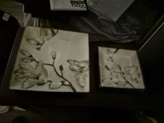Set of dishes