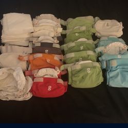 Lot Of 16 G Brand Size Medium Cloth diapers