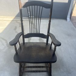 Rocking Chair 