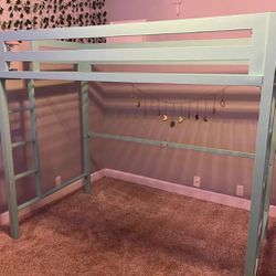 HOME ACCENTS LOFT BED