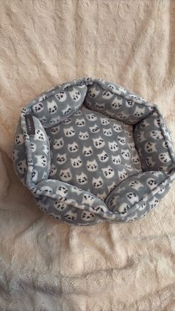 Cat or Small Dog Bed