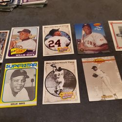 Lot of 30 random Willie Mays baseball cards all for $20