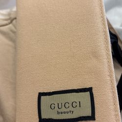New Travel Authentic Gucci Makeup Brush Set $45 Firm
