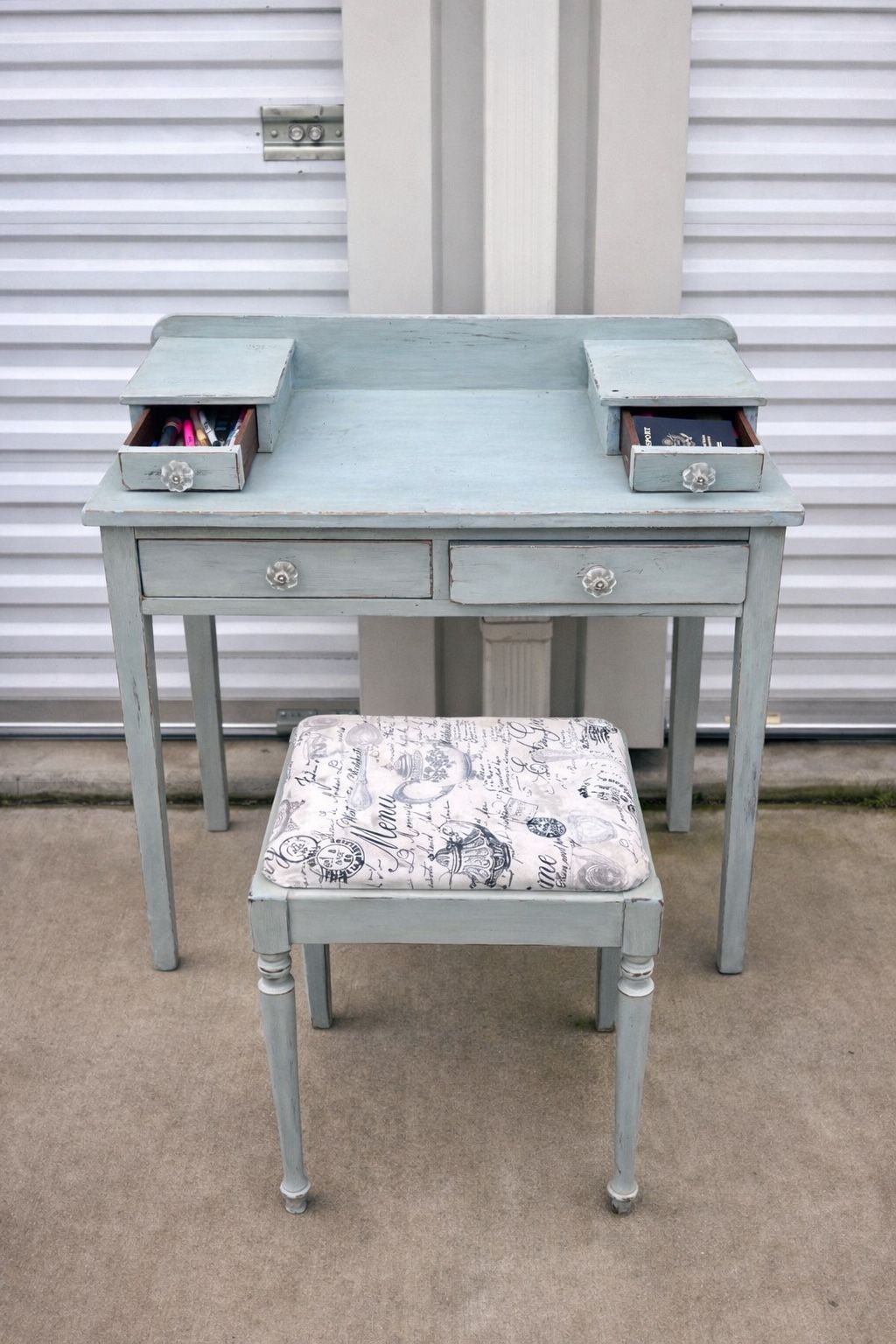 Solid Wood Vanity with Stool – 4 Drawers – Vintage Style