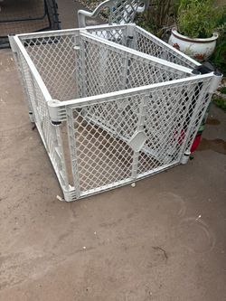 Dog playpen