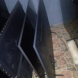 2 Samsung Smart TV 65 Inch 