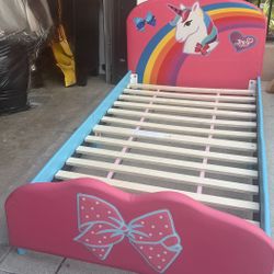 Kids Bed With Mat
