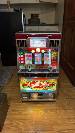 Vintage Slot Machine Dream Seven Max
