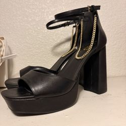 Heels Woman Size 11