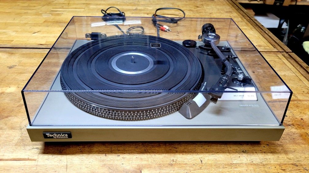 Technics SL-23 turntable for sale.