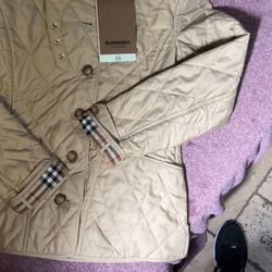 Real BURBERRY Female Coat Size S 