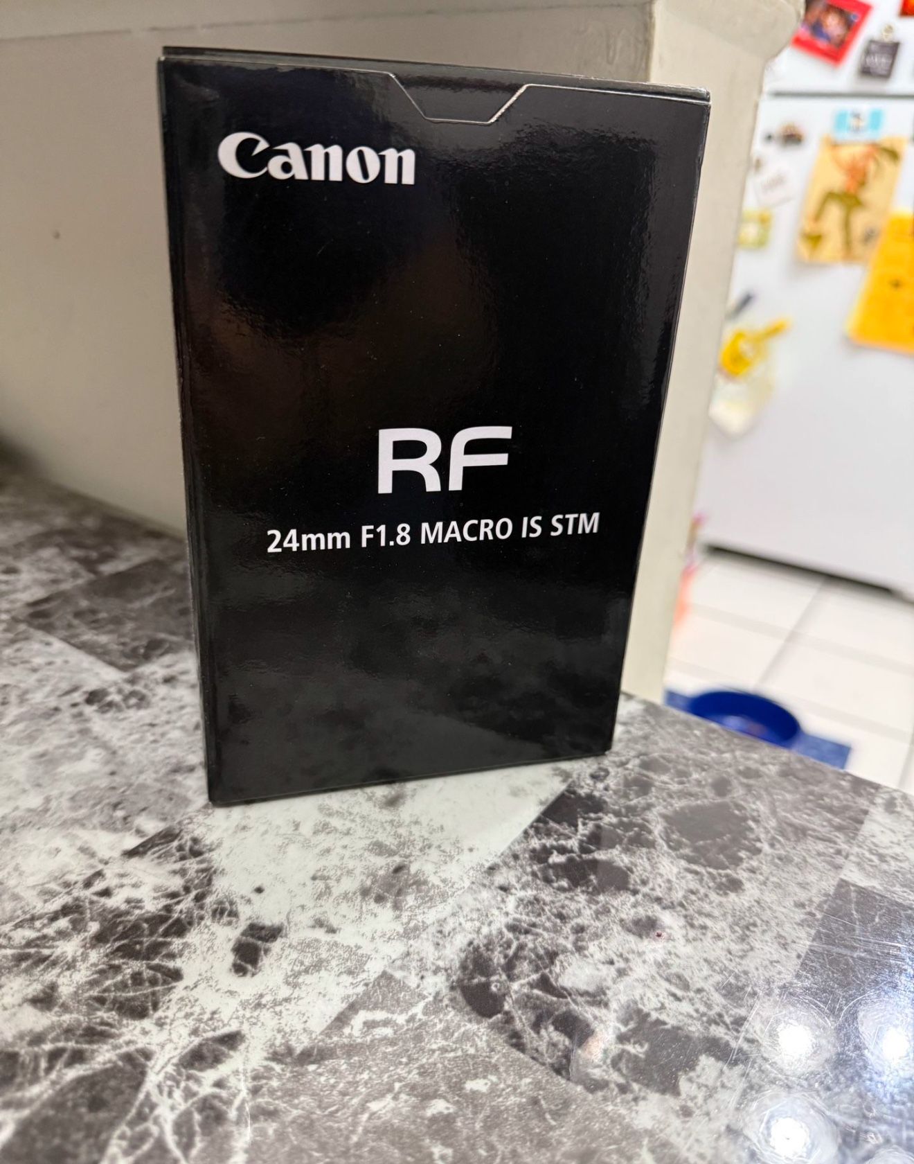 Canon RF 24mm 1.8