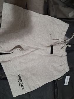 White essential shorts