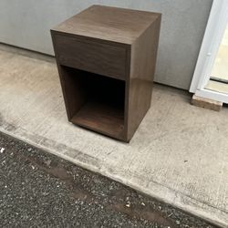 Vintage 1 drawer nightstand end/side table  