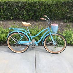 26” Huffy Nassau Ladies Light Blue Beach Cruiser 
