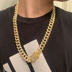 Gold Filled Chain ( NOT Real Gold No Es Oro De Verda )