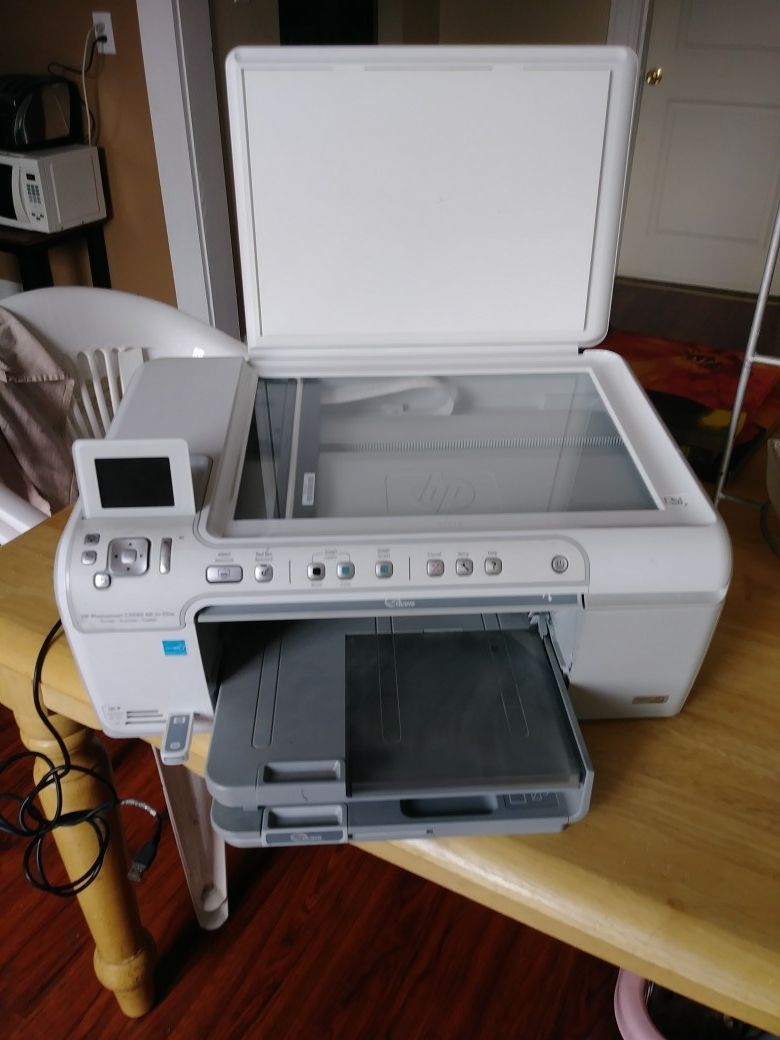 Hp photosmart C5550 all in one.. Printer, scanner, and copier