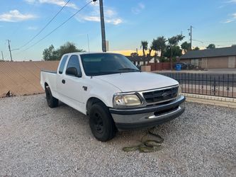 Ford F-150 Extended Cab Pickup Truck