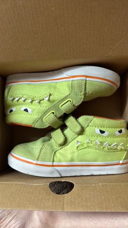 Boys Vans monster face shoes size 9.5