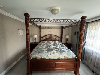 Real Wood Seven-Pies Bedroom Set