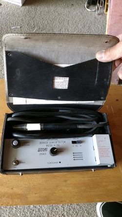 Freon leak detector