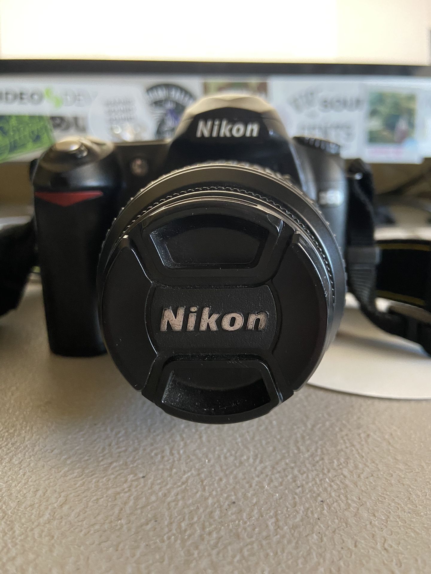 Nikon D50 - With Lens & Carrying Case