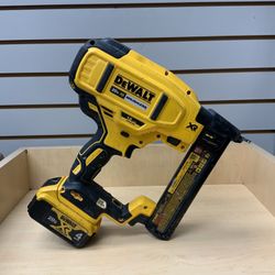 DEWALT DCN681 20V MAX XR Lithium-Ion Cordless 18-Gauge Narrow Crown Stapler 