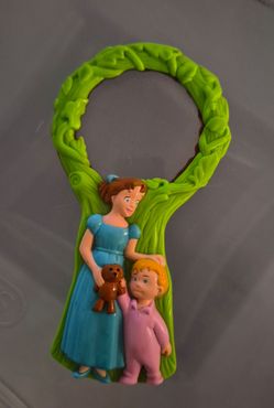 Peter Pan magnifying glass