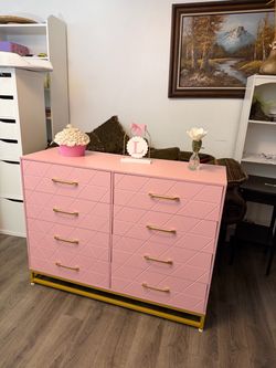 Dresser Good Condition Drawers Works Well