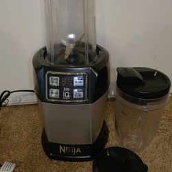 Nutri Ninja Blender w/ 2 Cups