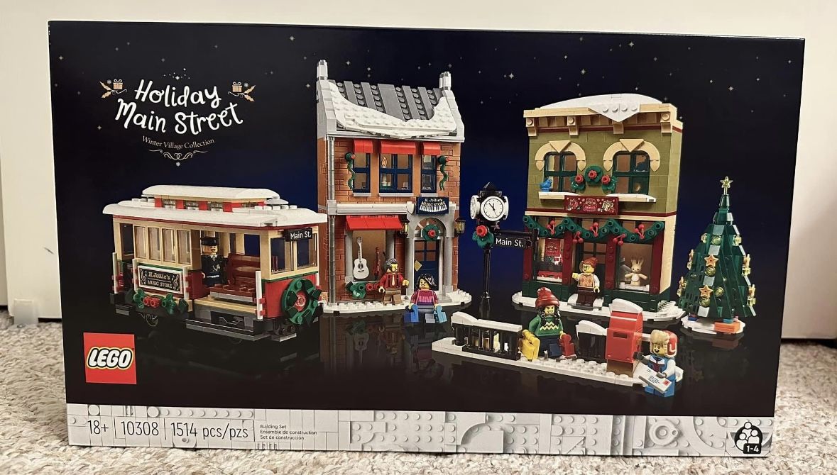 10308 Icons Holiday Main Street Toys