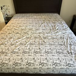 Queen Size Bed 
