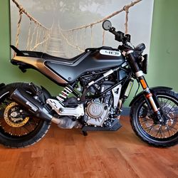 2020 Husqvarna Svartpilen